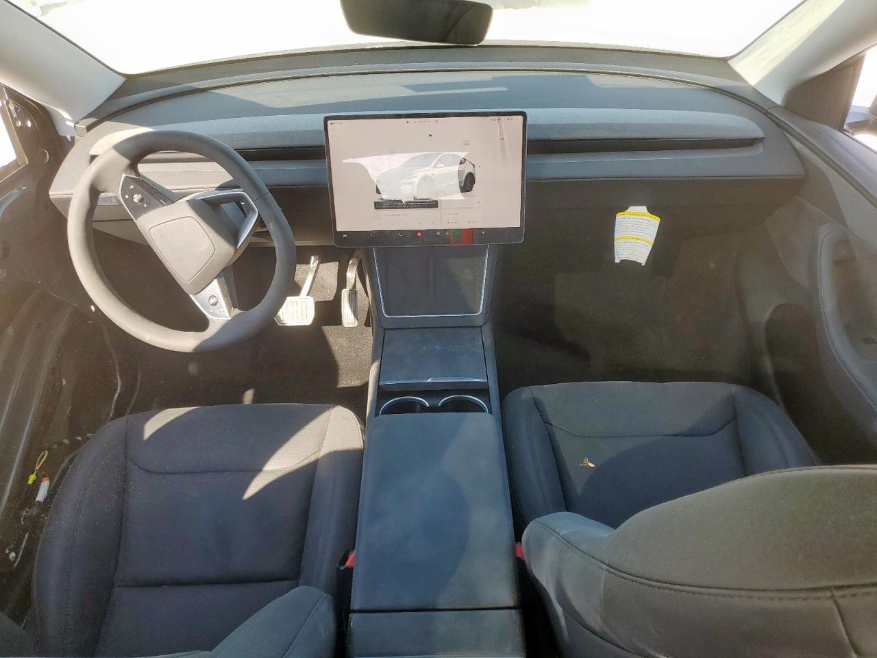 2026 Tesla Model Y VIN: 7SAYGDED1TA426481 Lot: 71752245