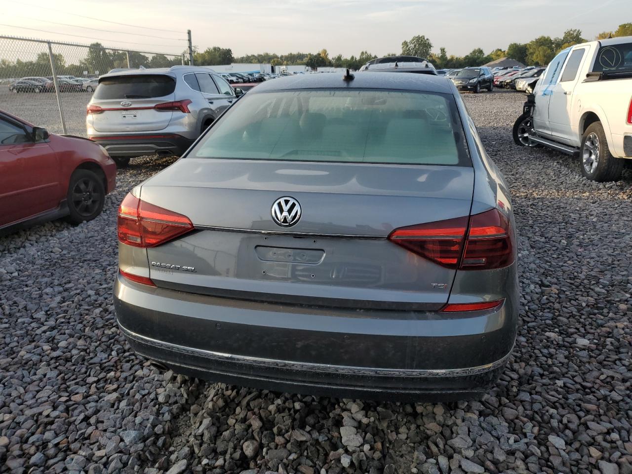 2017 Volkswagen Passat Sel Premium VIN: 1VWCT7A32HC052808 Lot: 59394375