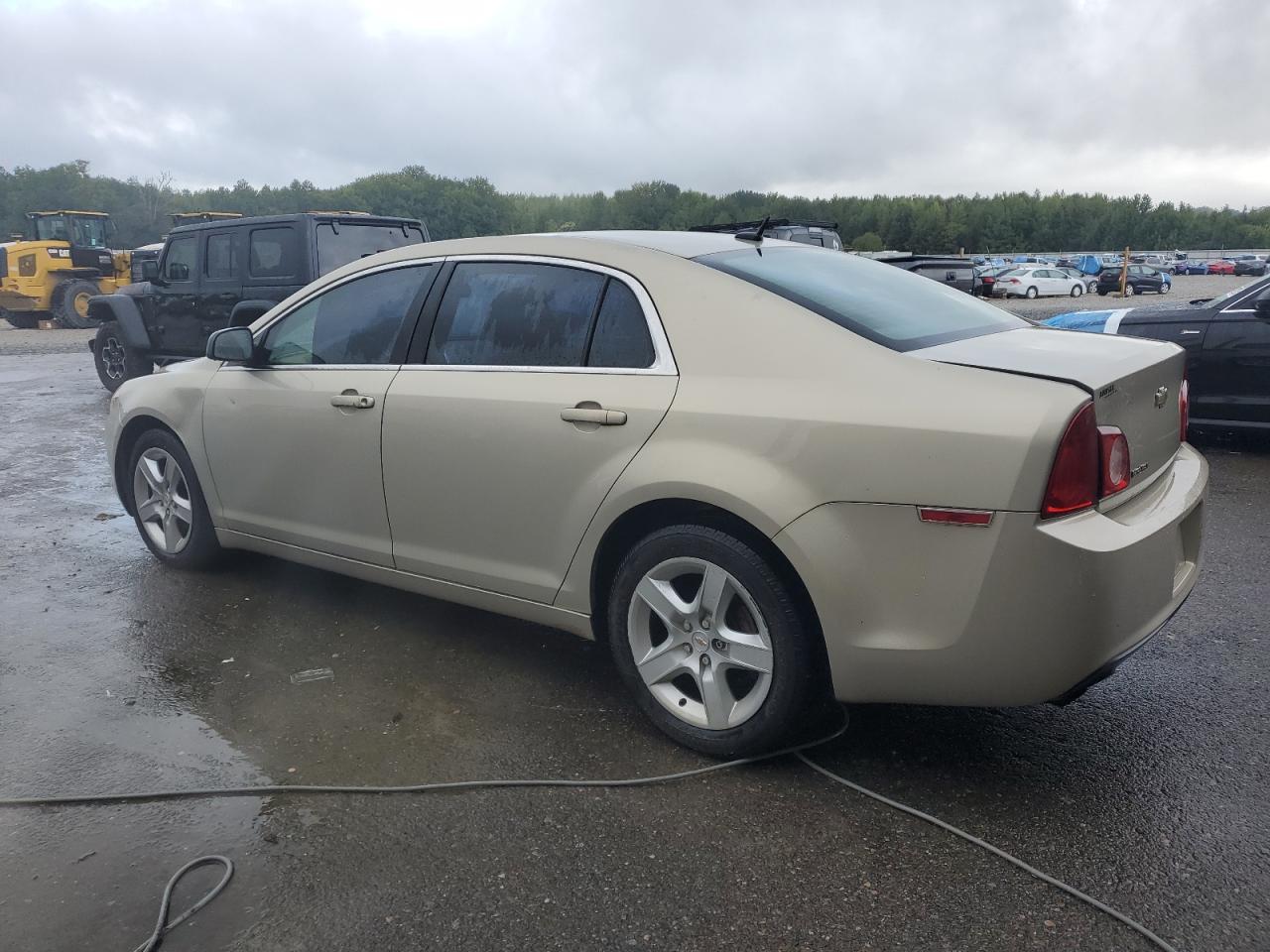 2011 Chevrolet Malibu Ls 1G1ZB5E16BF127389 photo #3