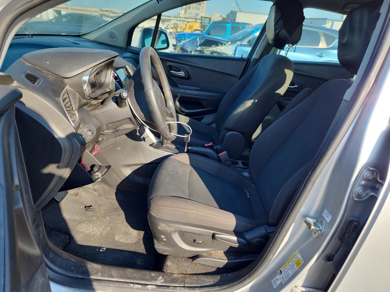 2018 Chevrolet Trax Ls VIN: KL7CJKSB9JB723076 Lot: 81477525