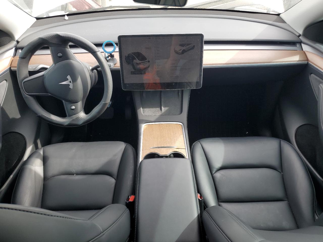 2024 Tesla Model Y VIN: 7SAYGDED2RF122734 Lot: 71327105