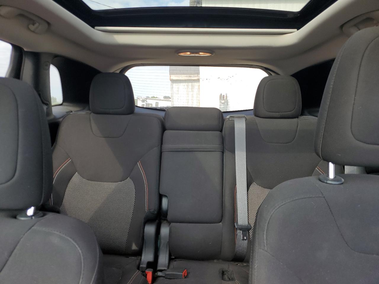 2016 Jeep Cherokee Latitude VIN: 1C4PJLCBXGW312487 Lot: 80100395