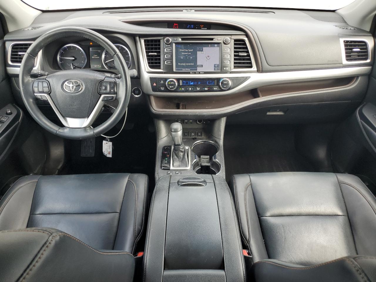 2019 Toyota Highlander Se VIN: 5TDJZRFH5KS587212 Lot: 71115205