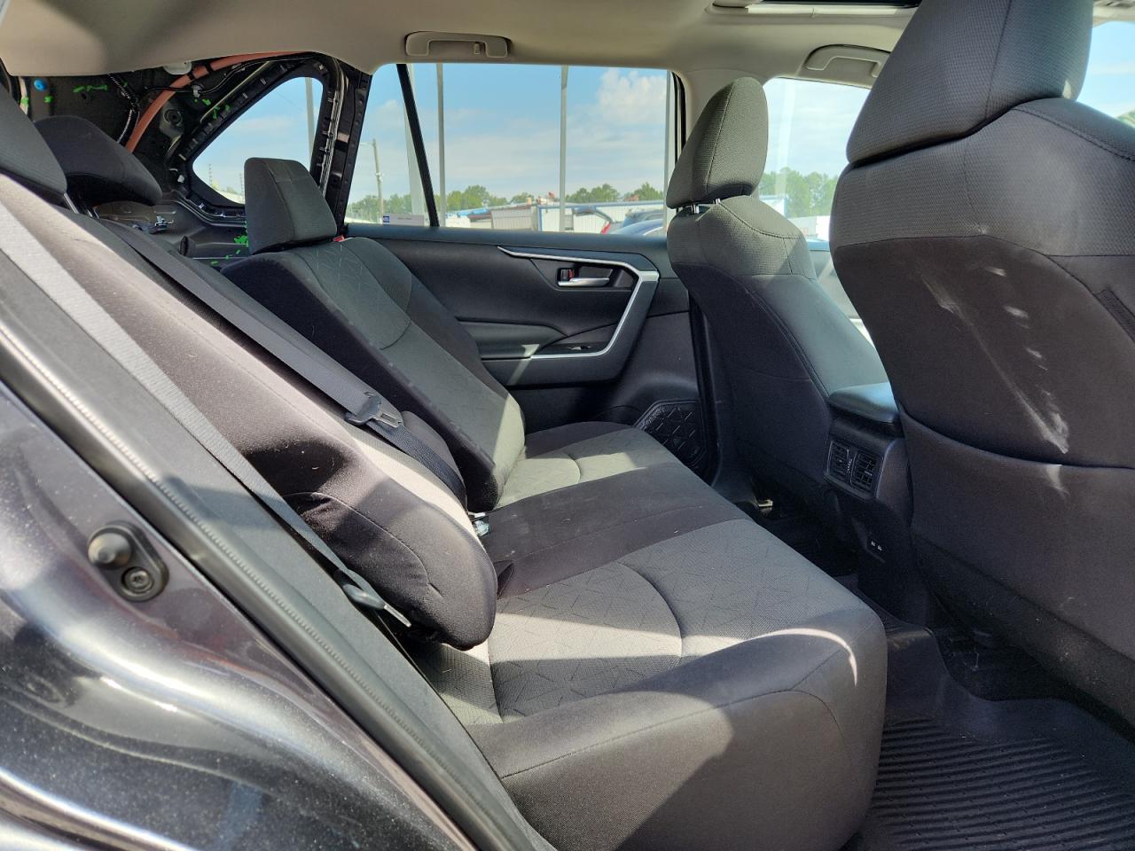 2021 Toyota Rav4 Xle VIN: 2T3P1RFV3MC216852 Lot: 71900055