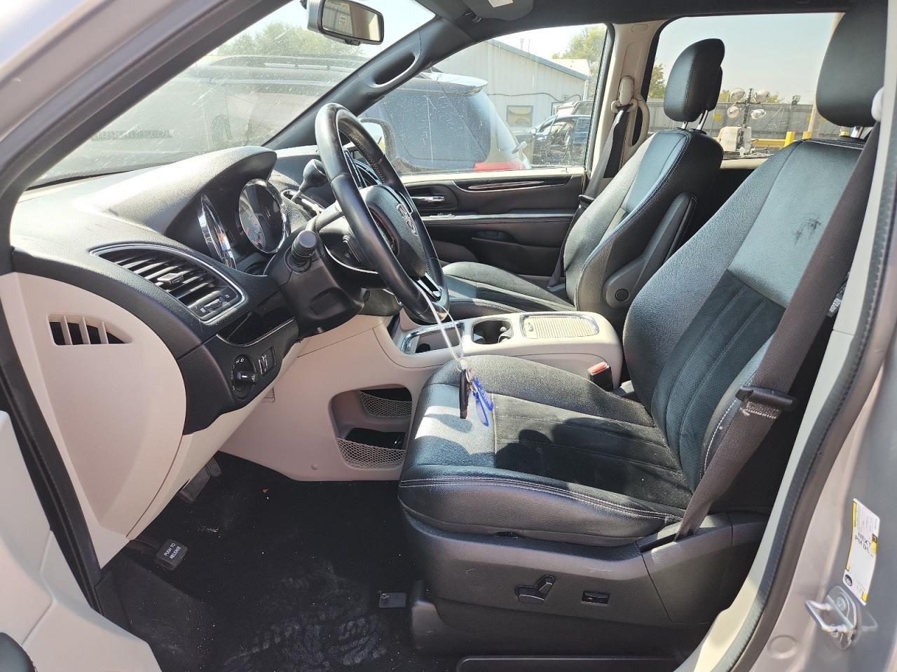 2018 Dodge Grand Caravan Sxt VIN: 2C4RDGCG0JR223109 Lot: 80178565