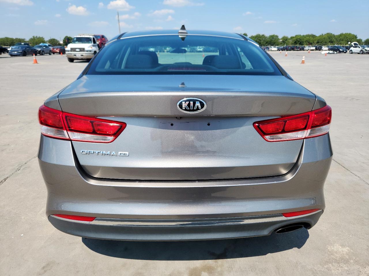 2017 Kia Optima Lx VIN: 5XXGT4L39HG125950 Lot: 80514495