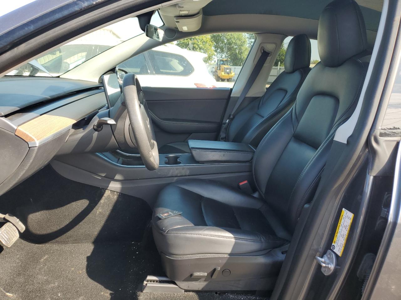 2020 Tesla Model Y VIN: 5YJYGDEE2LF047515 Lot: 81893425