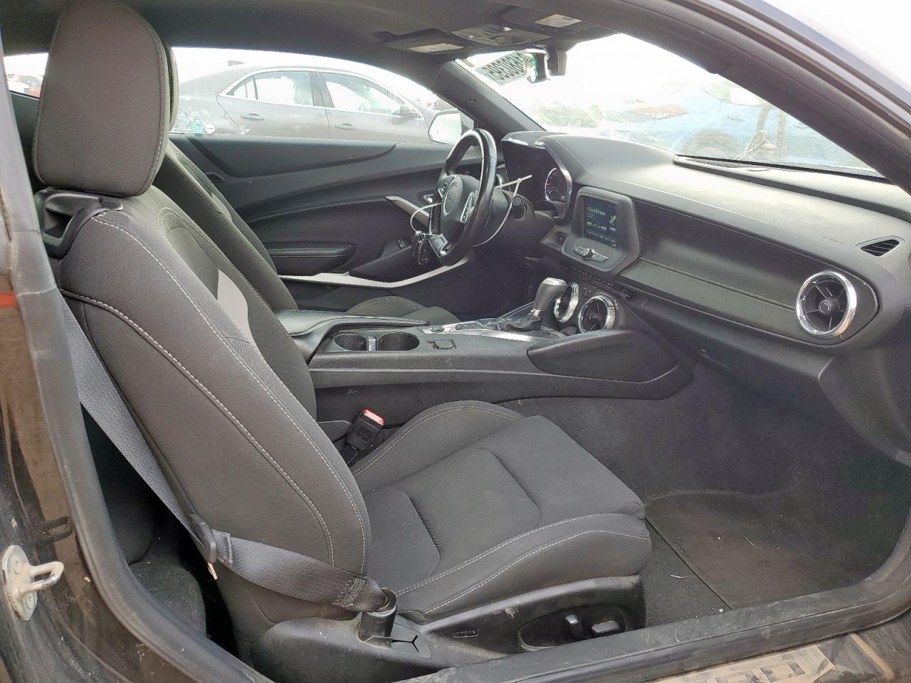 2018 Chevrolet Camaro Lt VIN: 1G1FB1RS8J0110951 Lot: 81680395