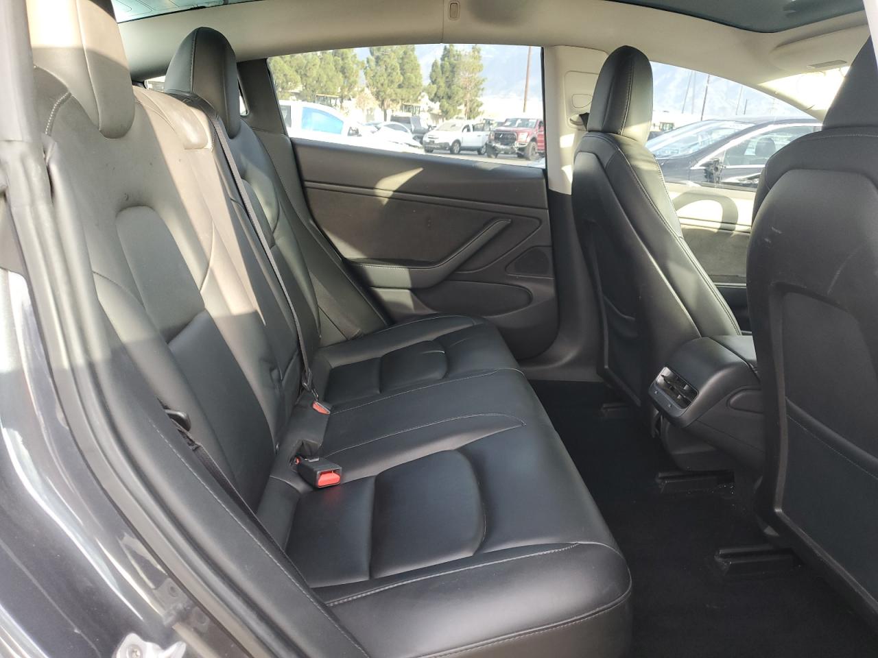 2019 Tesla Model 3 VIN: 5YJ3E1EA6KF321647 Lot: 81267735