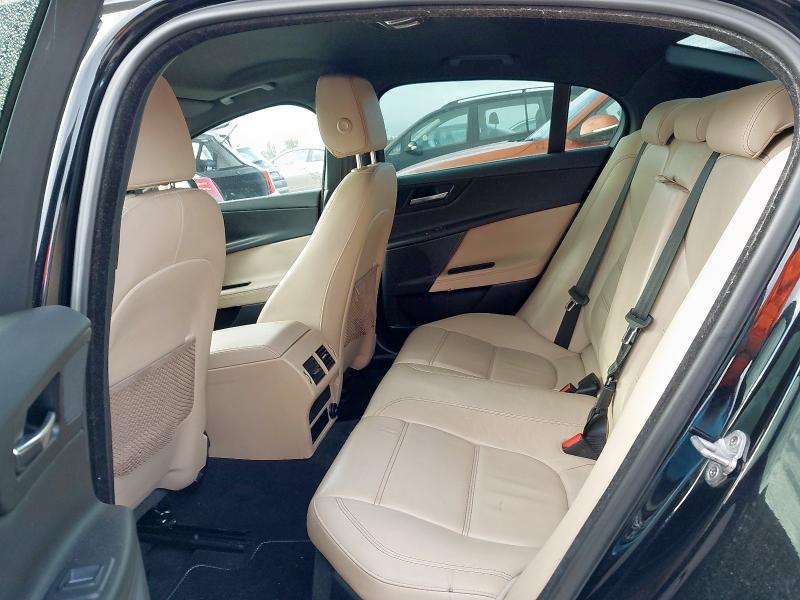 2017 JAGUAR XE PRESTIGE D AUTO 