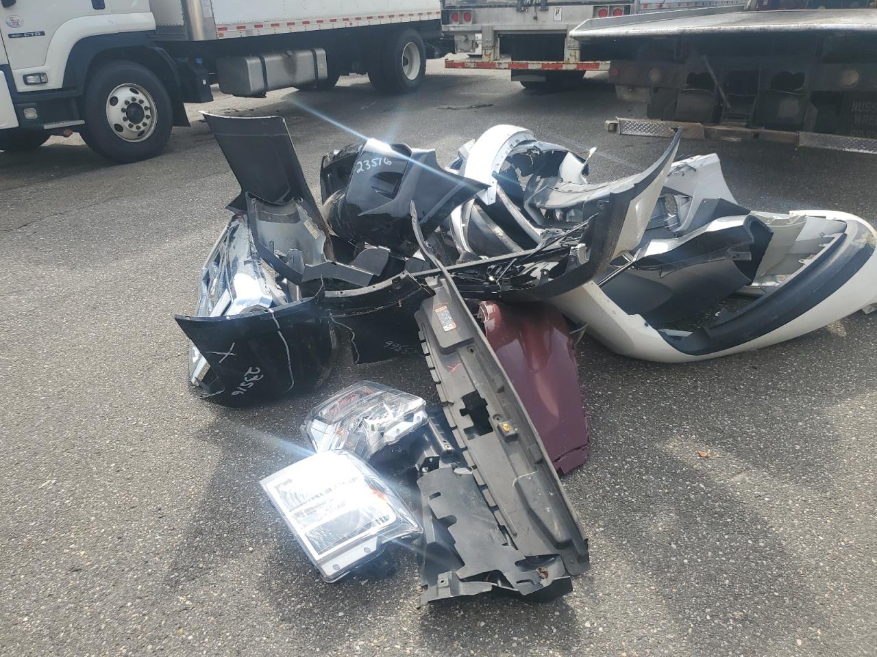 2021 Ford Econoline E350 Super Duty Cutaway Van VIN: 1FDWE3FK9MDC23718 Lot: 81319125