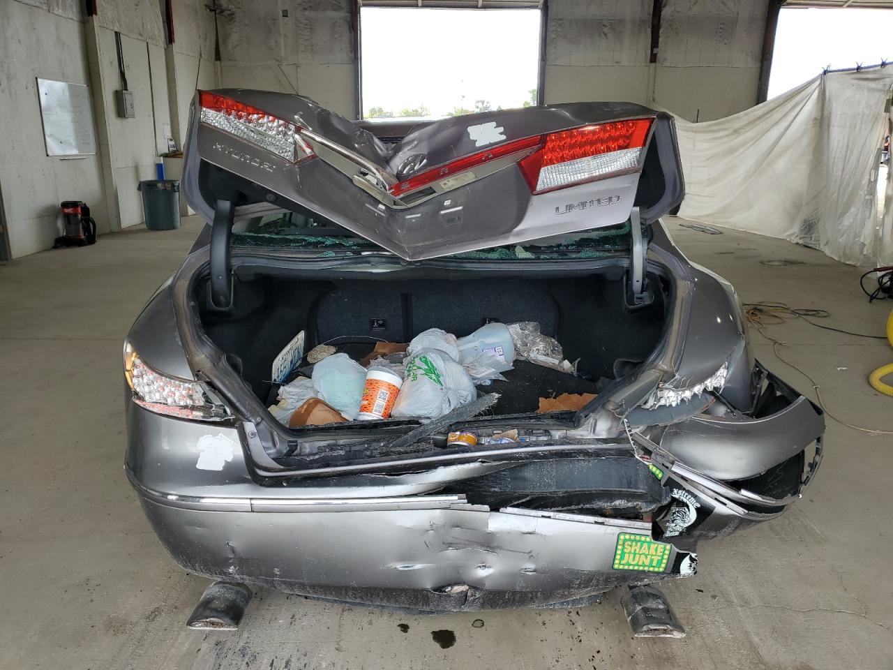 2006 Hyundai Azera Se VIN: KMHFC46F86A057579 Lot: 83925515