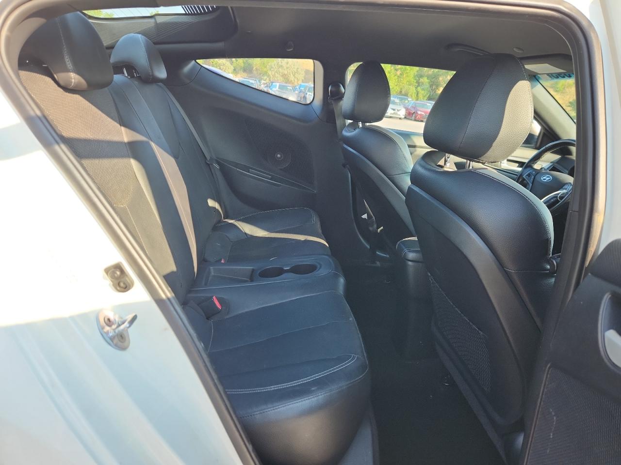 2016 Hyundai Veloster Turbo VIN: KMHTC6AE8GU295171 Lot: 71407595