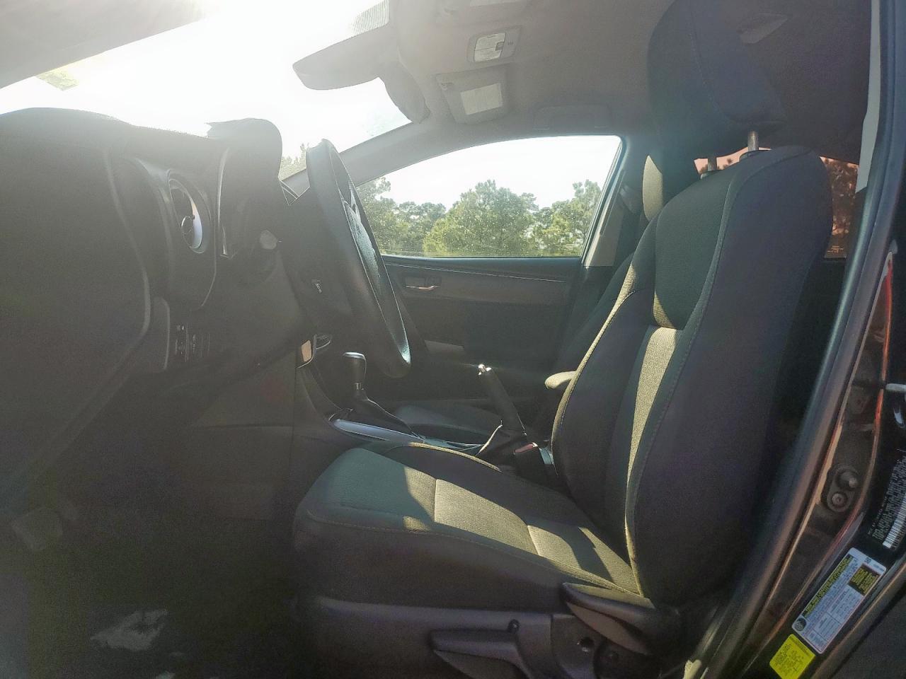 2017 Toyota Corolla L VIN: 2T1BURHE5HC863721 Lot: 84635385