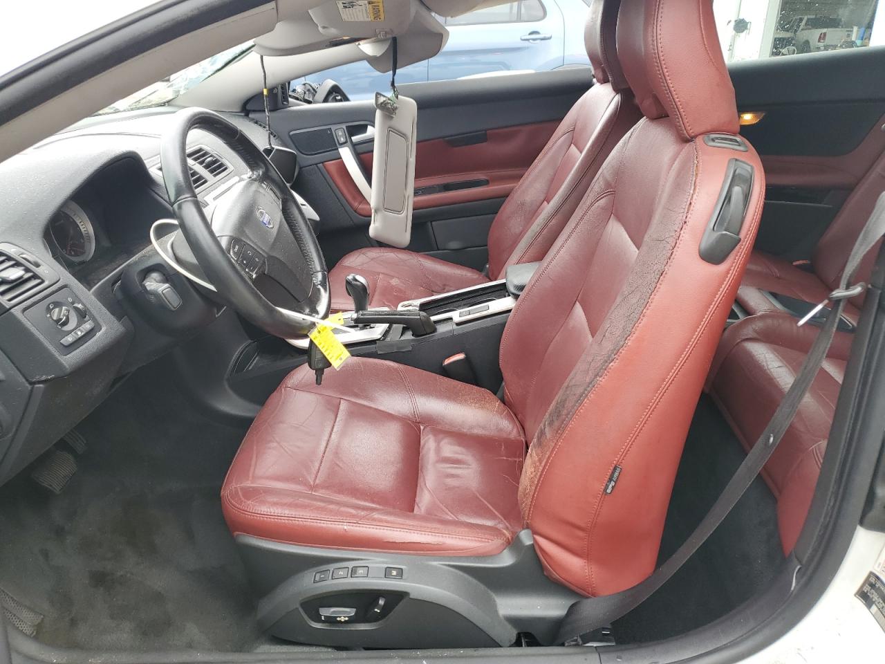 2012 Volvo C70 T5 VIN: YV1672MC7CJ127231 Lot: 84770915