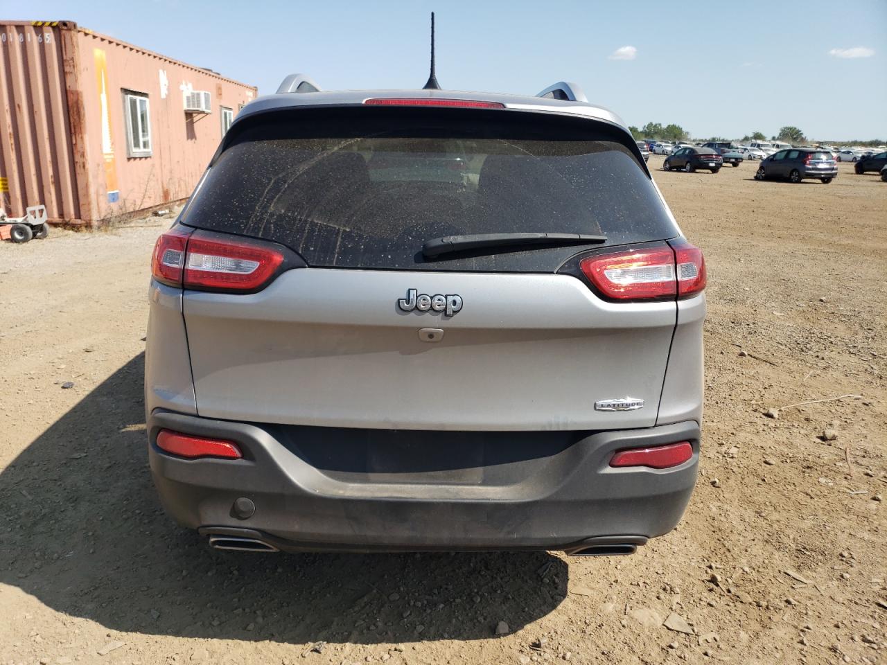 2016 Jeep Cherokee Latitude VIN: 1C4PJLCS8GW216793 Lot: 72101605