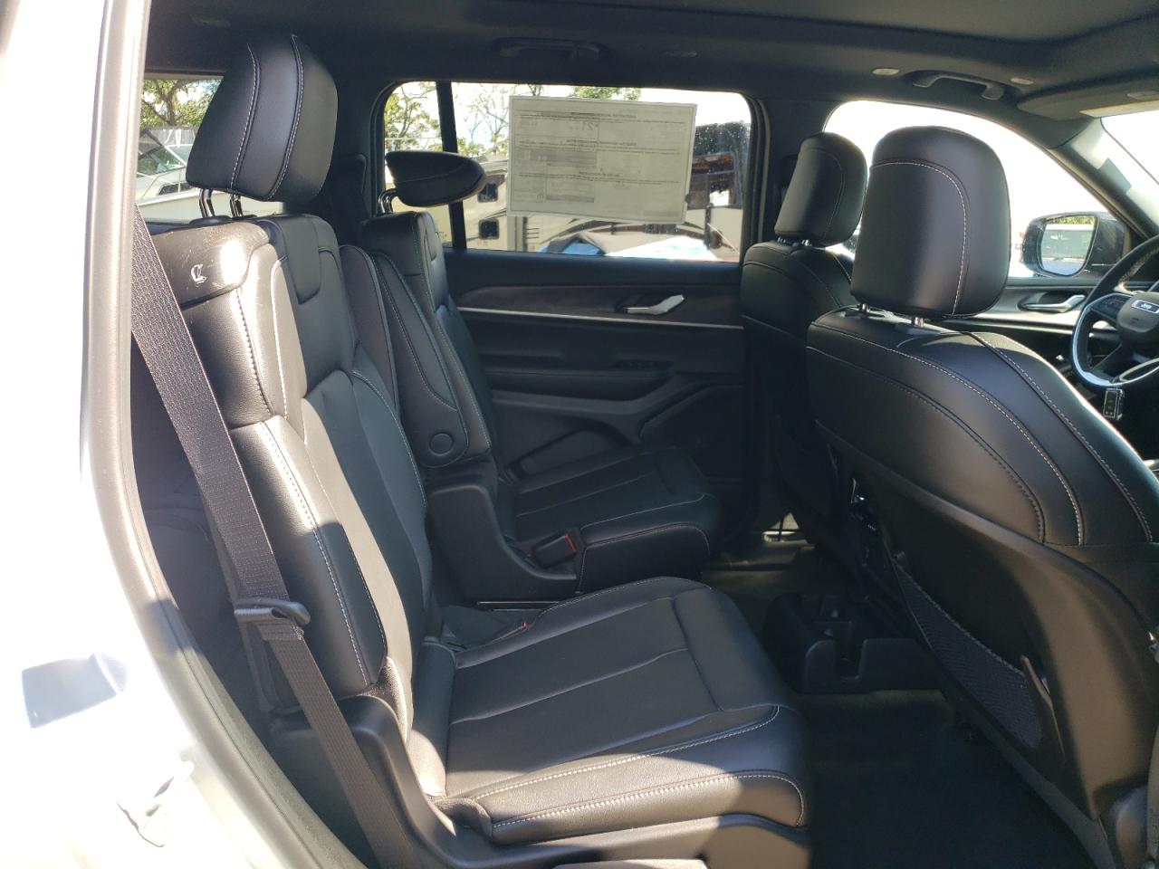 2025 Jeep Grand Cherokee L Limited VIN: 1C4RJKBG3S8701338 Lot: 71668735
