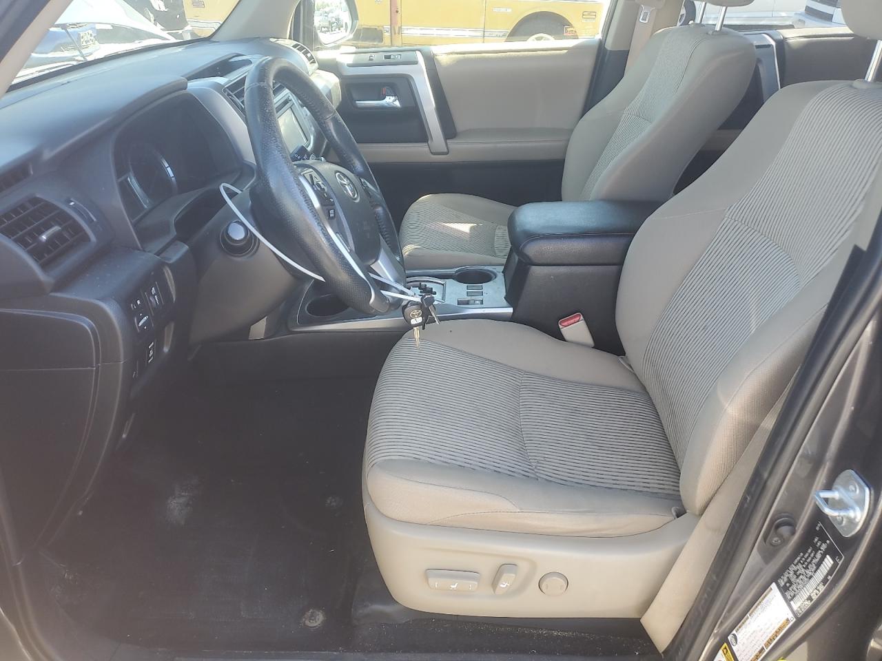 2015 Toyota 4Runner Sr5/Sr5 Premium VIN: JTEBU5JR9F5245233 Lot: 81324765