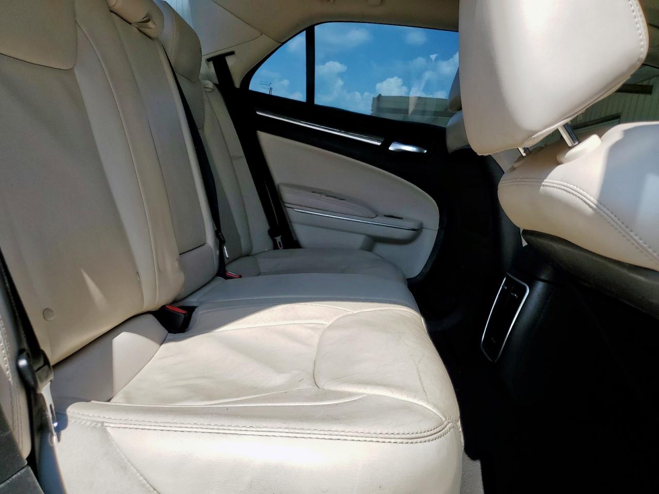 2016 Chrysler 300 Limited VIN: 2C3CCAAG2GH207005 Lot: 80636715