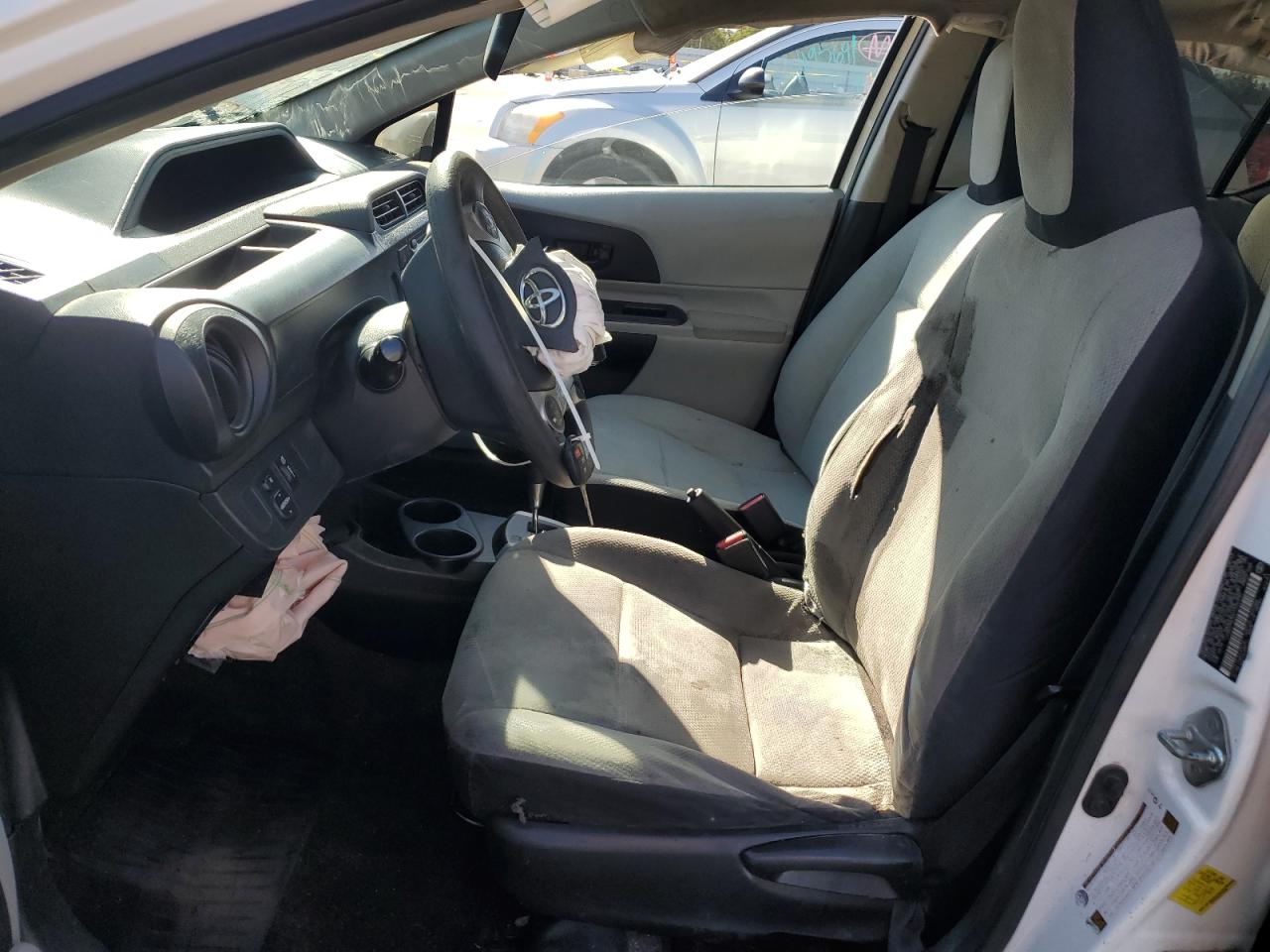 2013 Toyota Prius C VIN: JTDKDTB32D1536390 Lot: 81146615