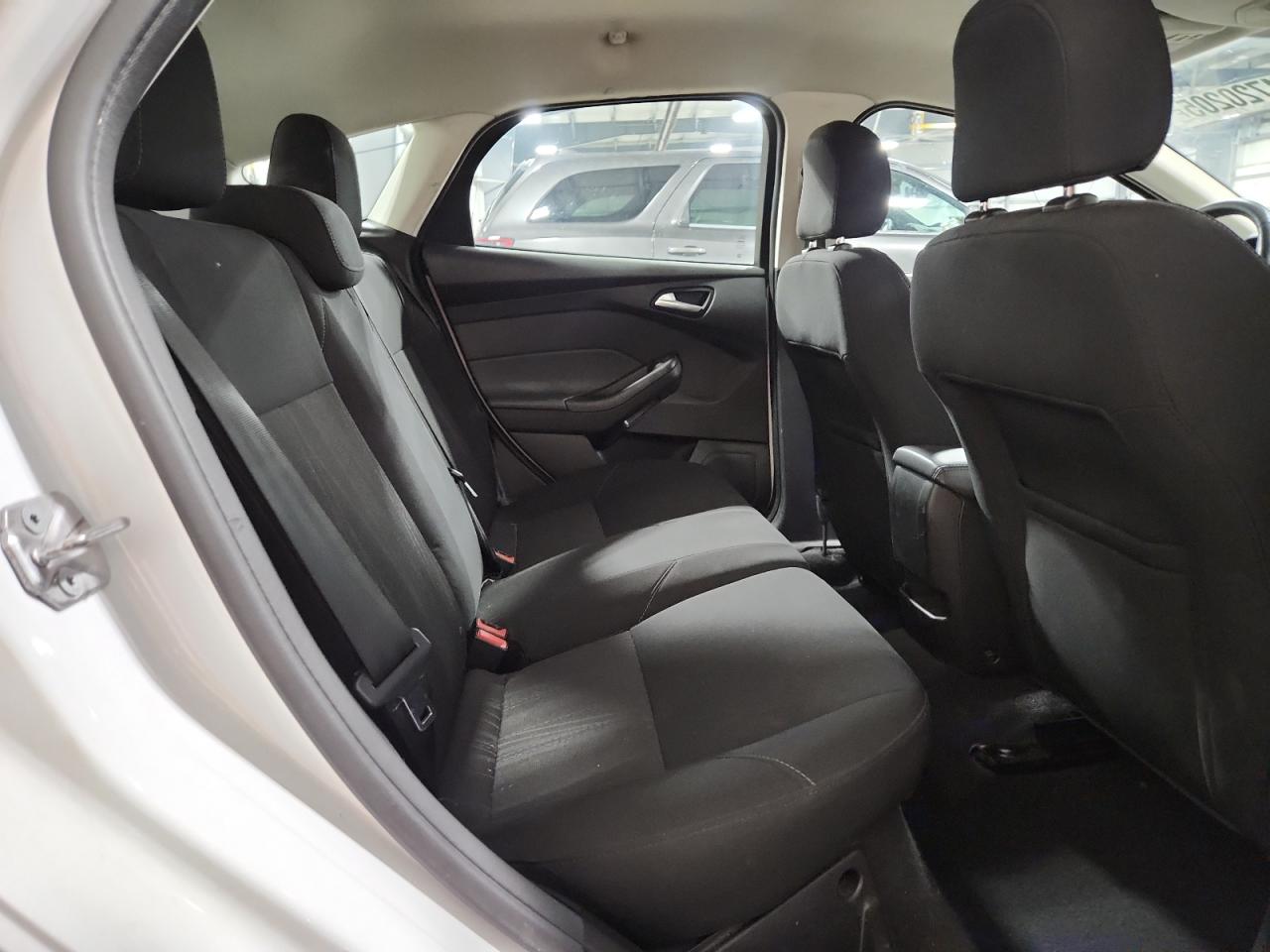 2016 Ford Focus Se VIN: 1FADP3K25GL399032 Lot: 84720205