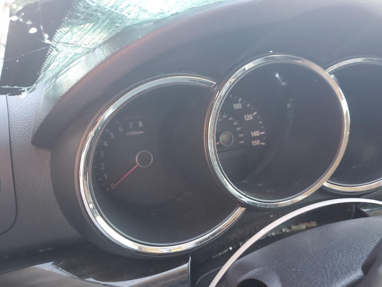 2011 Kia Sorento Base VIN: 5XYKT3A12BG135700 Lot: 81226935