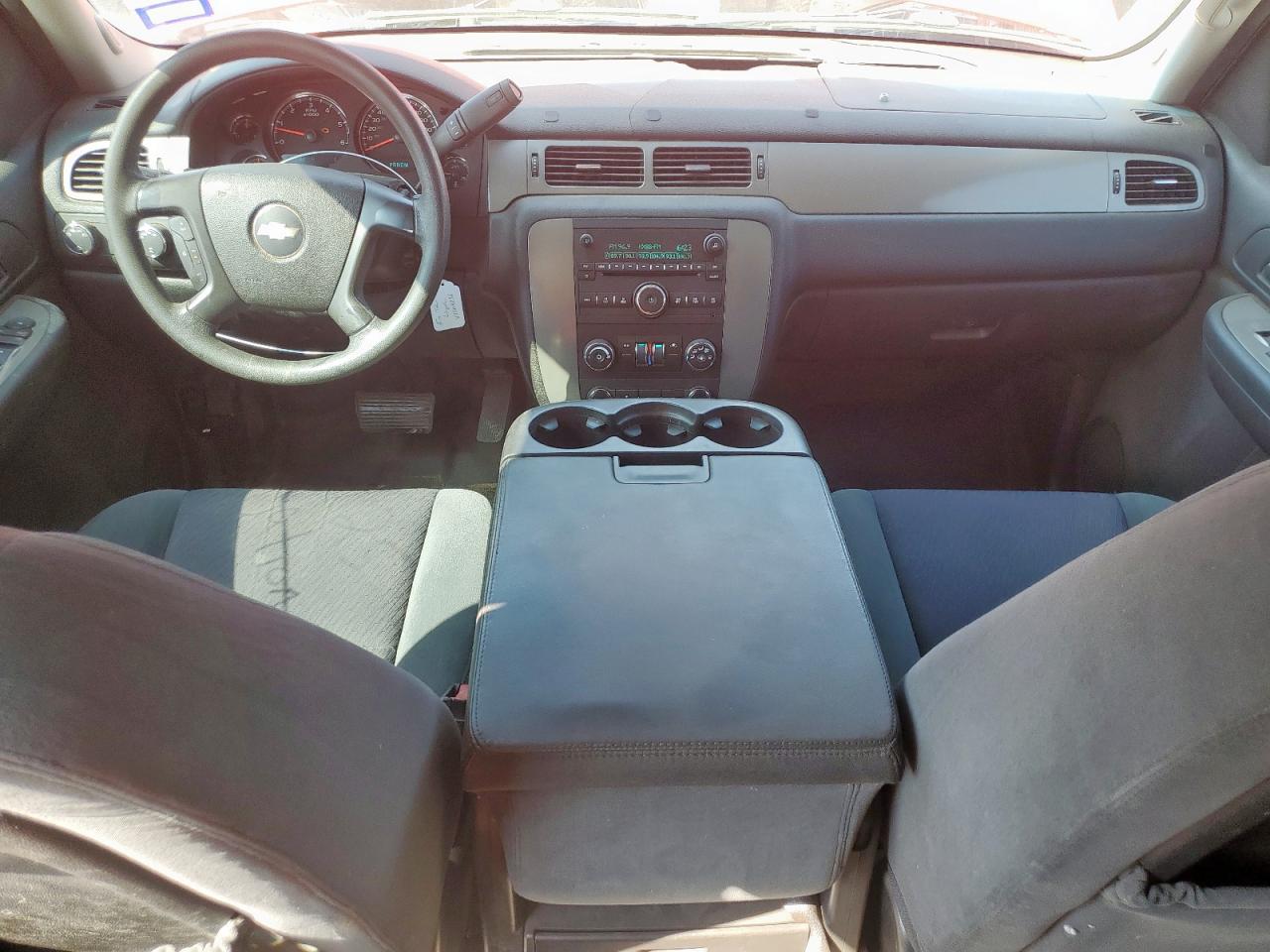 2009 Chevrolet Suburban K1500 Ls VIN: 1GNFK16329R240310 Lot: 72005225