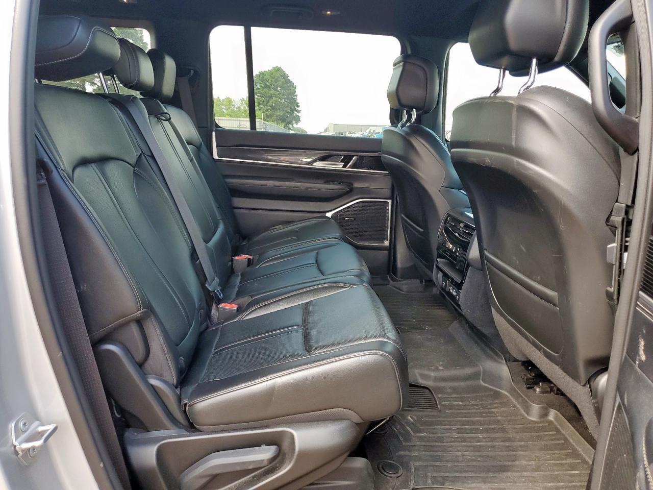 2023 Jeep Wagoneer Series I VIN: 1C4SJUAT2PS518325 Lot: 81426995