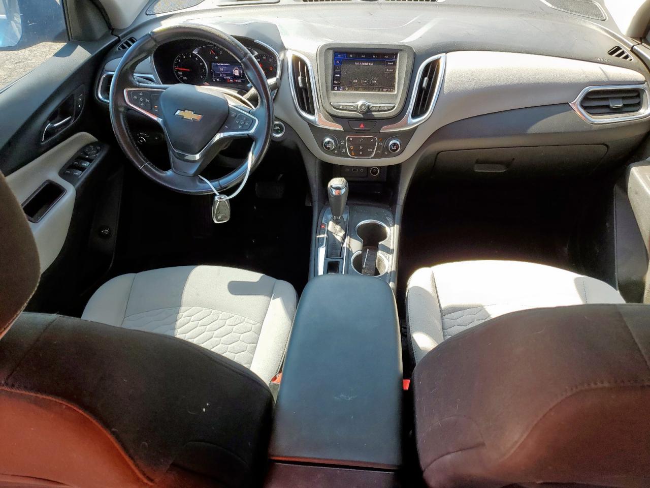 2021 Chevrolet Equinox Lt VIN: 2GNAXJEV2M6137715 Lot: 71084975