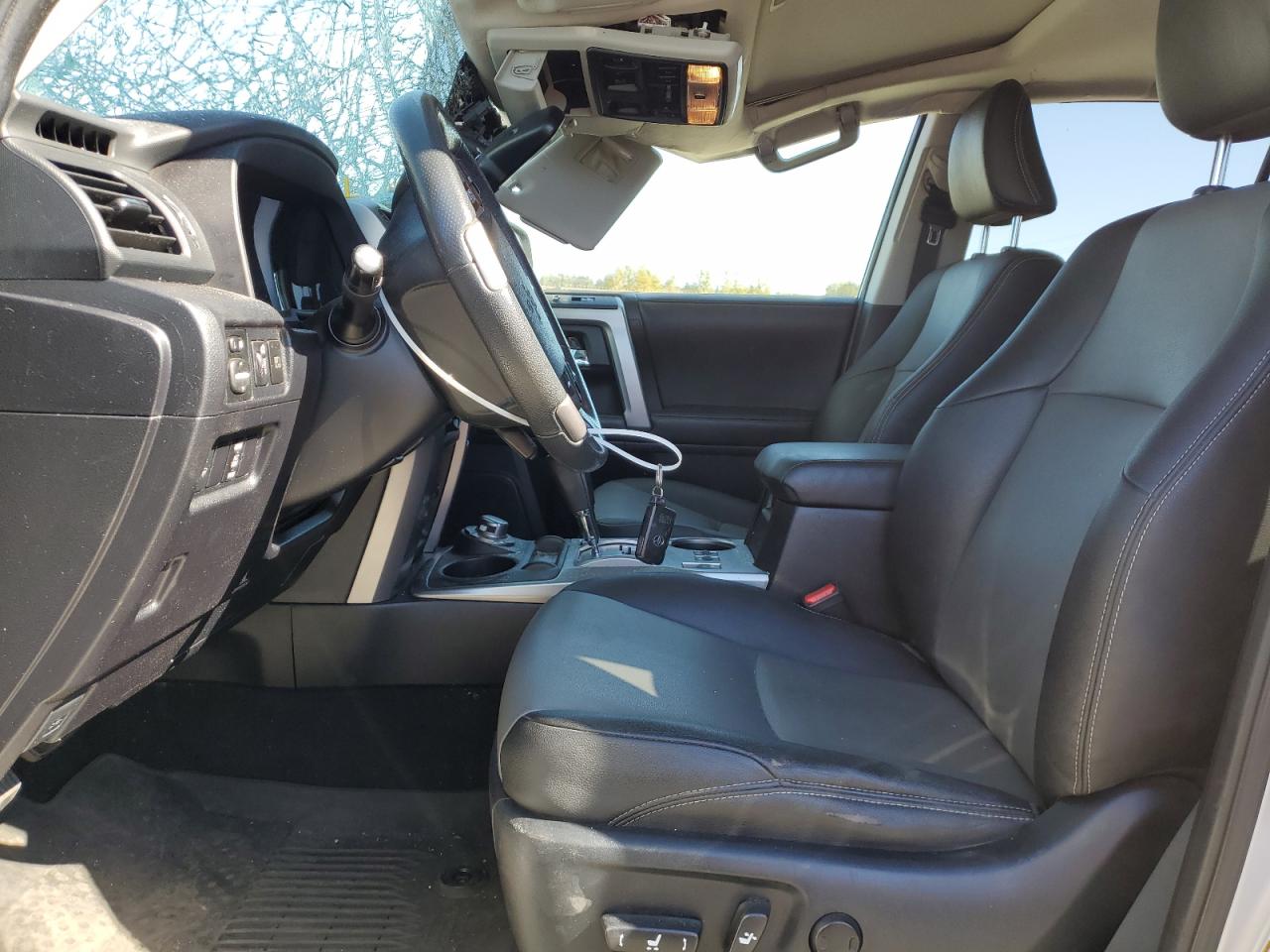 2020 Toyota 4Runner Sr5/Sr5 Premium VIN: JTEBU5JR3L5819613 Lot: 84269065