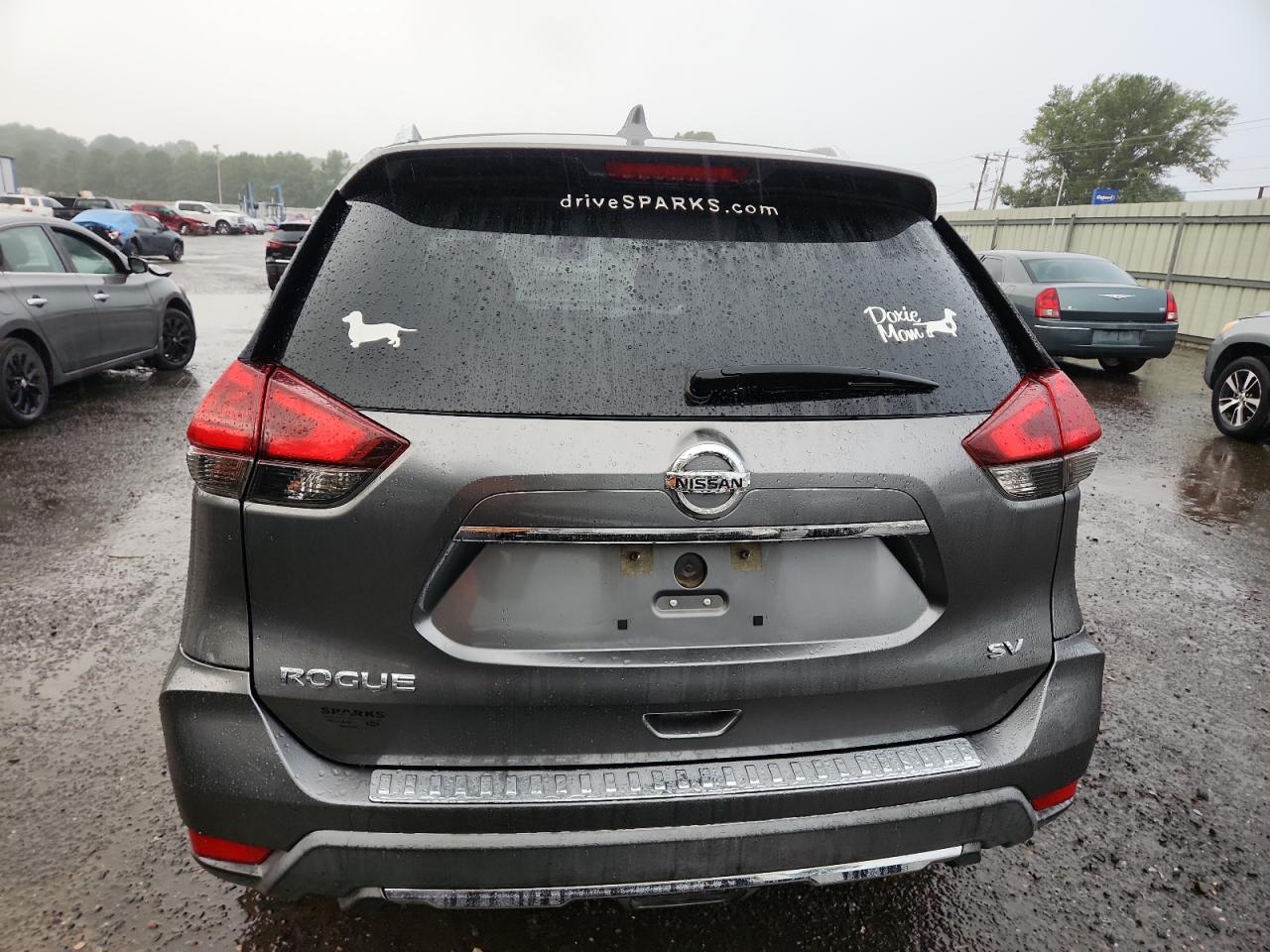 2018 Nissan Rogue S VIN: KNMAT2MT2JP513934 Lot: 83821325