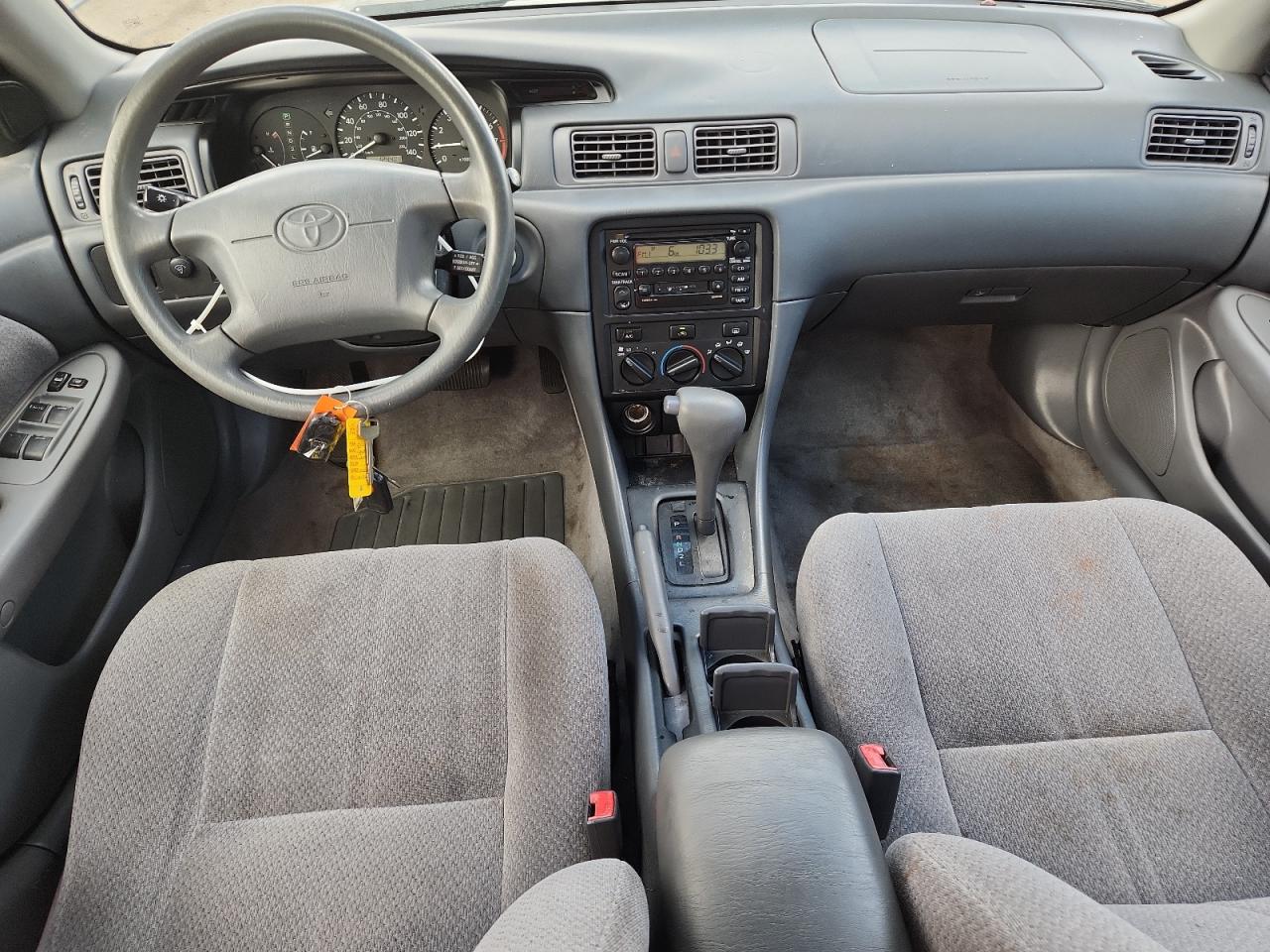 2000 Toyota Camry Ce VIN: JT2BF22K4Y0266238 Lot: 71403295