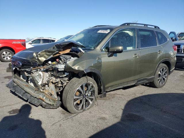  SUBARU FORESTER 2024 Зеленый
