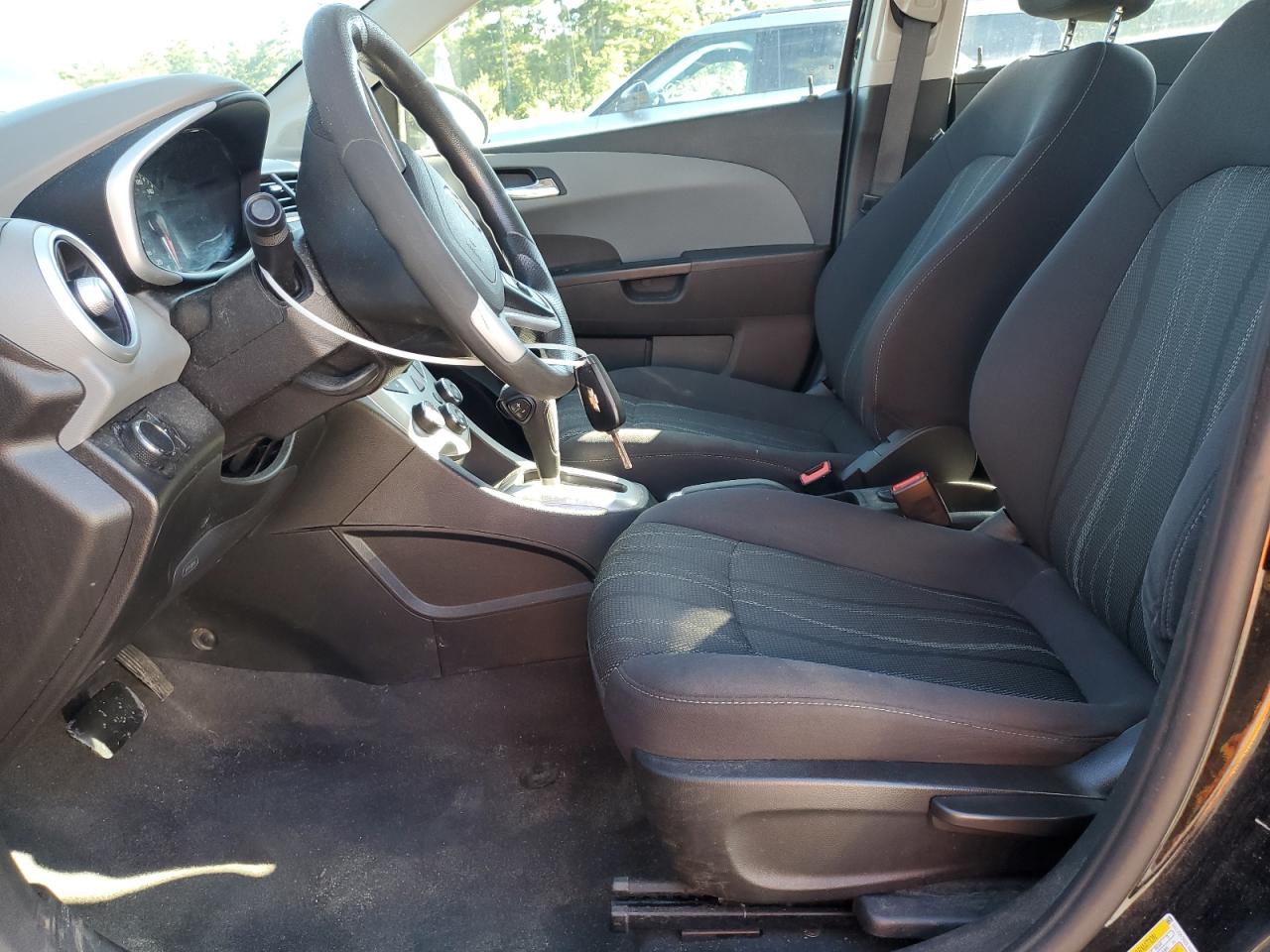 2020 Chevrolet Sonic Lt VIN: 1G1JD5SB2L4103608 Lot: 84404045