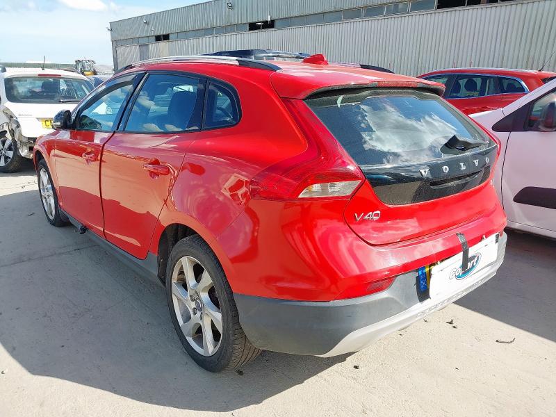 2013 VOLVO V40 CROSS COUNTRY LUX D2 