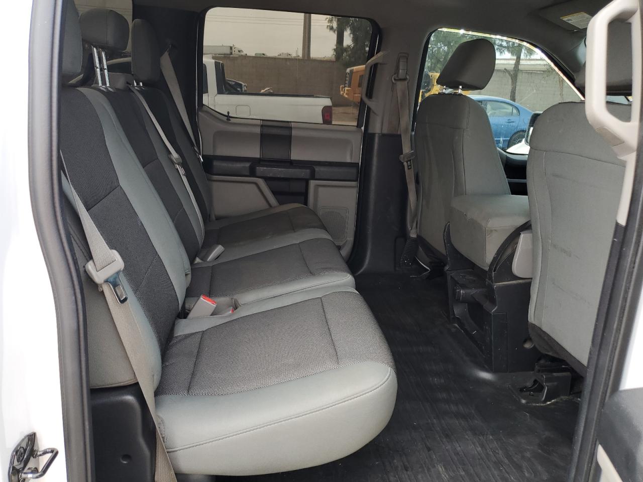 2017 Ford F150 Supercrew VIN: 1FTEW1CP5HKD47584 Lot: 81083395