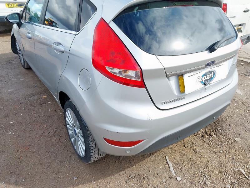 2010 FORD FIESTA TITANIUM AUTO 