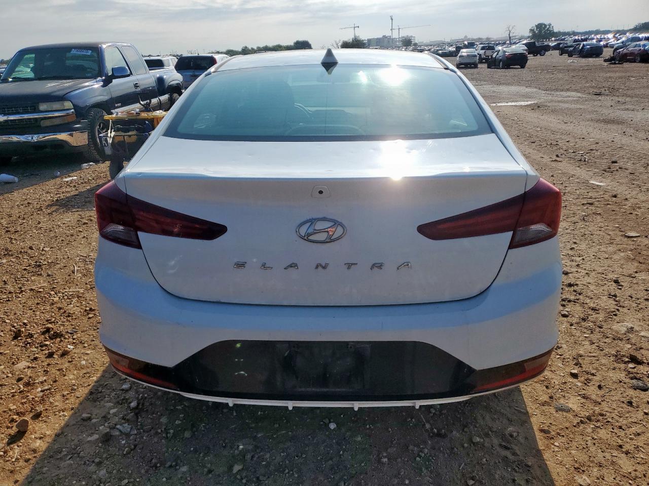 Elantra Elantra