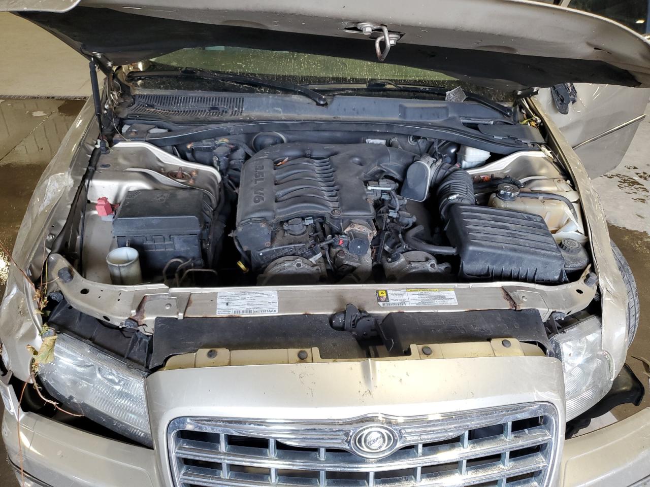 2008 Chrysler 300 Touring VIN: 2C3LA53G68H253092 Lot: 83889465