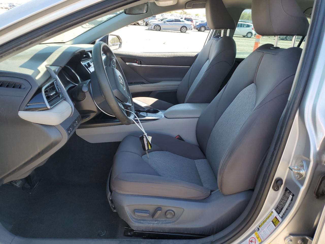 2019 Toyota Camry L VIN: 4T1B11HK5KU247927 Lot: 84233455