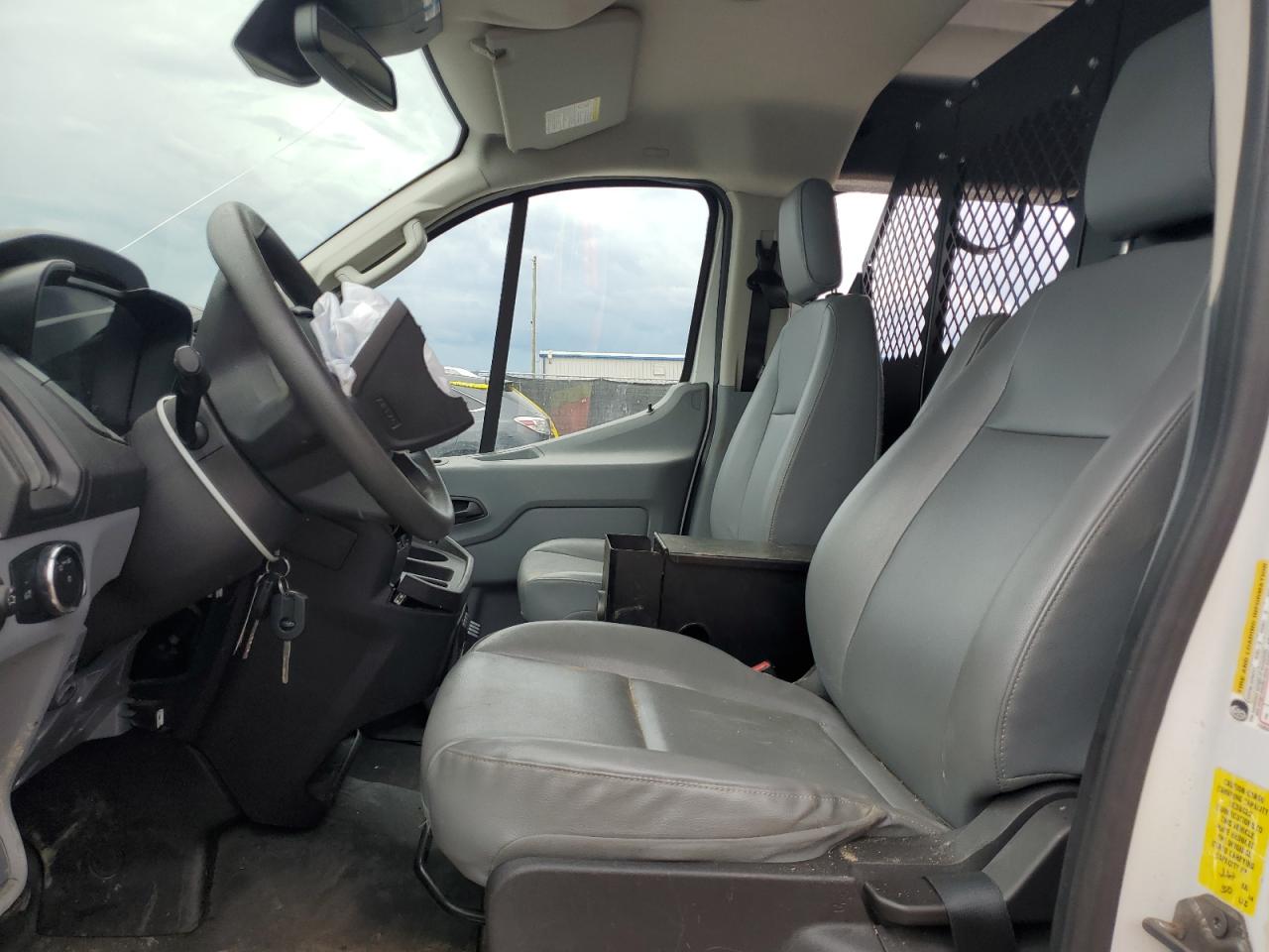 2017 Ford Transit T-150 VIN: 1FTYE1ZM3HKB28541 Lot: 84917515