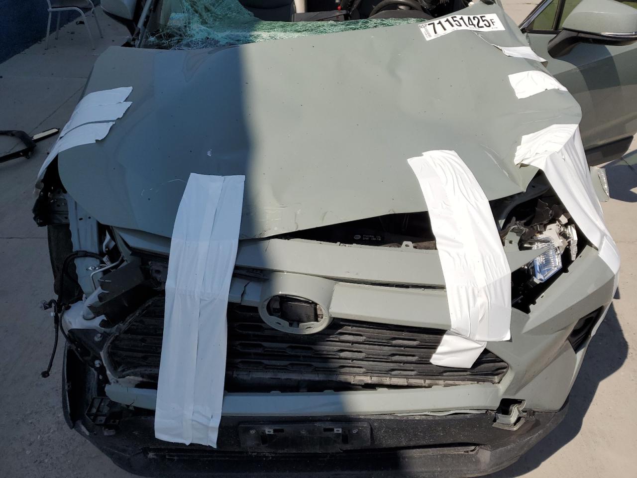 2020 Toyota Rav4 Xle VIN: JTMW1RFV4LD521993 Lot: 71151425