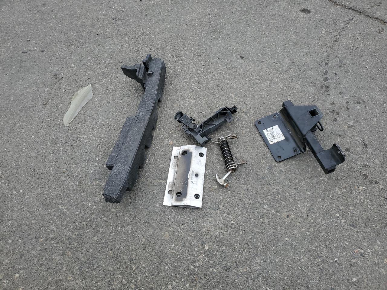 2012 Infiniti G25 Base VIN: JN1DV6APXCM811774 Lot: 84213215