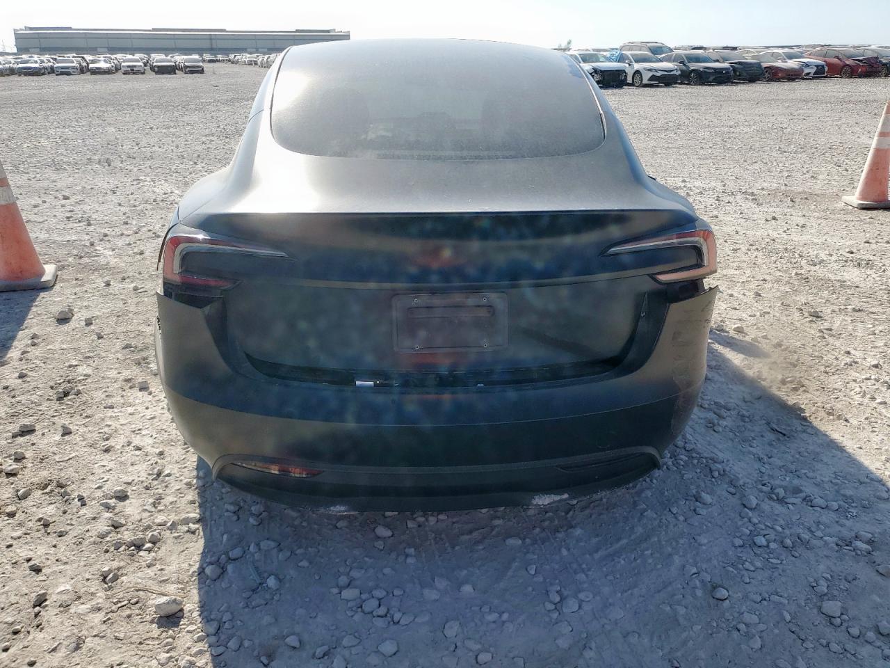 2024 Tesla Model 3 VIN: 5YJ3E1EB8RF733832 Lot: 84284095