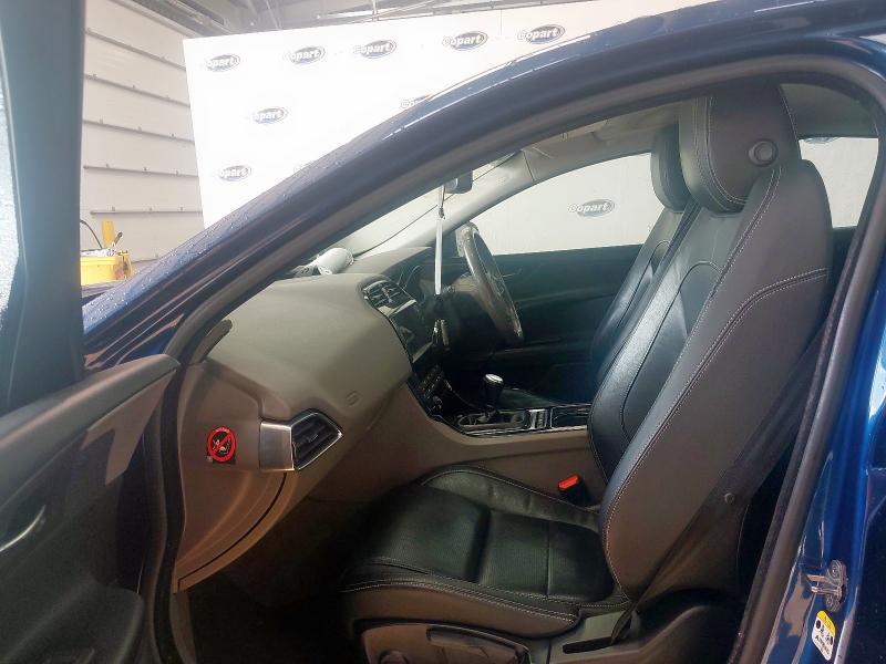 2015 JAGUAR XE SE D 