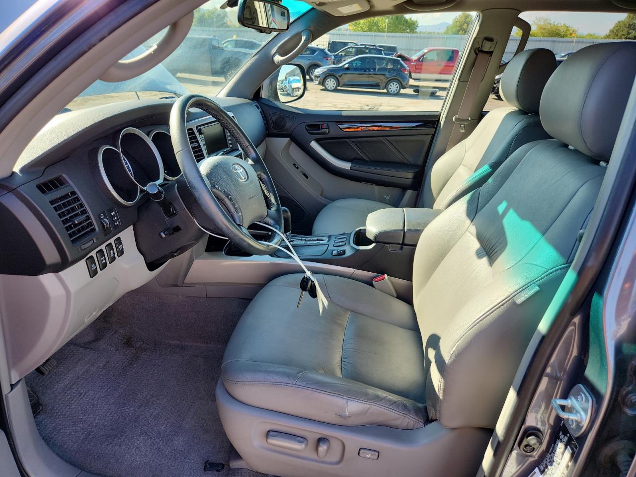 2008 Toyota 4Runner Limited VIN: JTEBT17R08K003700 Lot: 81140595