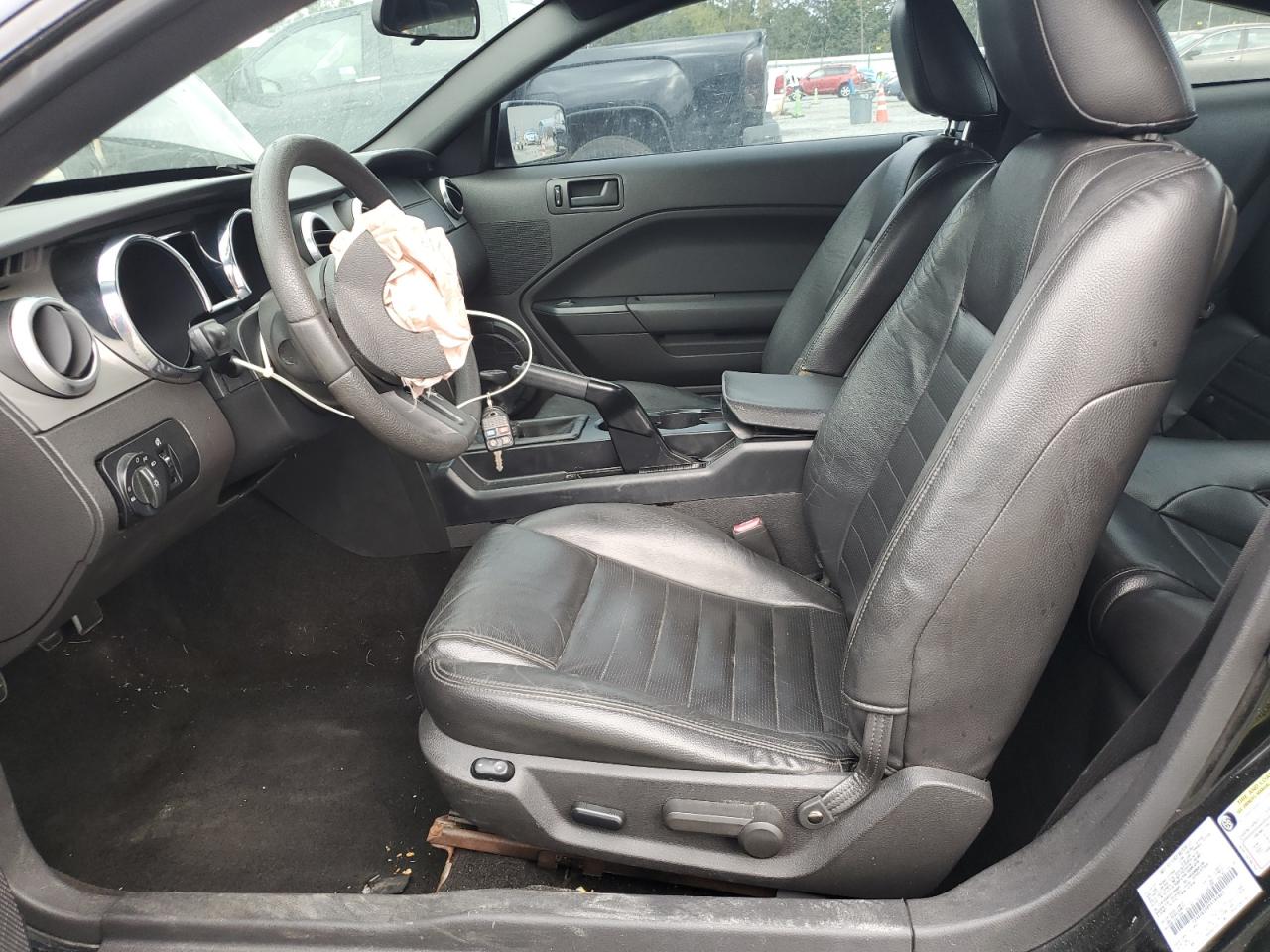 2005 Ford Mustang Gt VIN: 1ZVFT82H855185862 Lot: 84015955