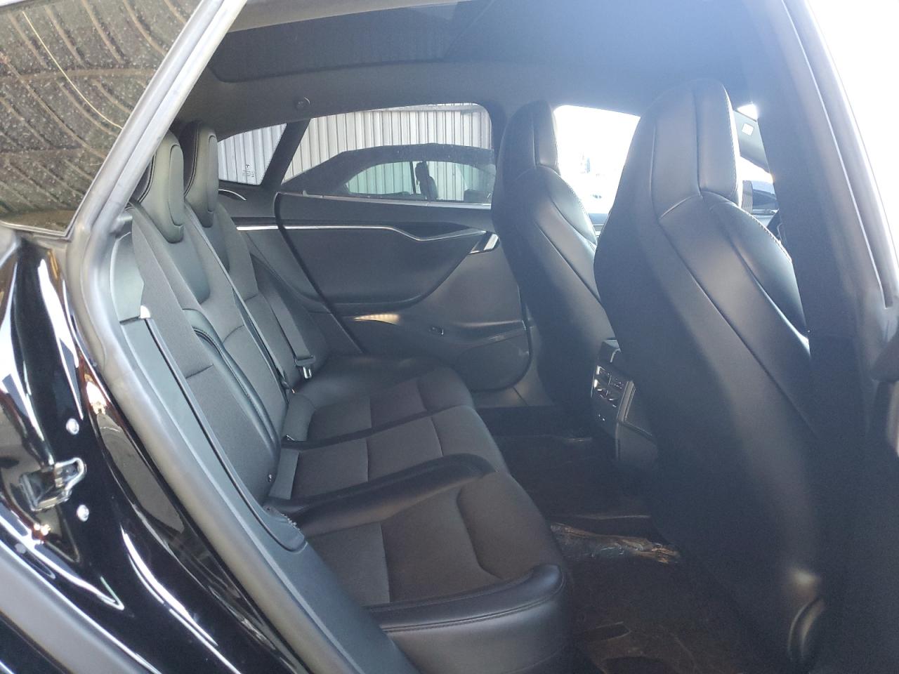 2017 Tesla Model S VIN: 5YJSA1E25HF214971 Lot: 82109705