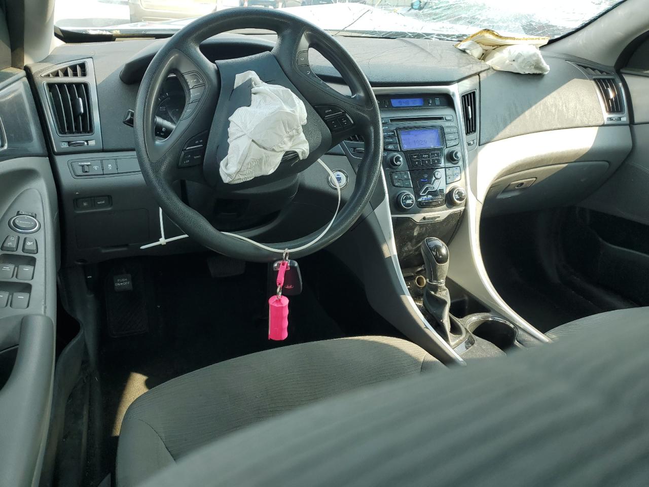 2013 Hyundai Sonata Hybrid VIN: KMHEC4A40DA067781 Lot: 81072645