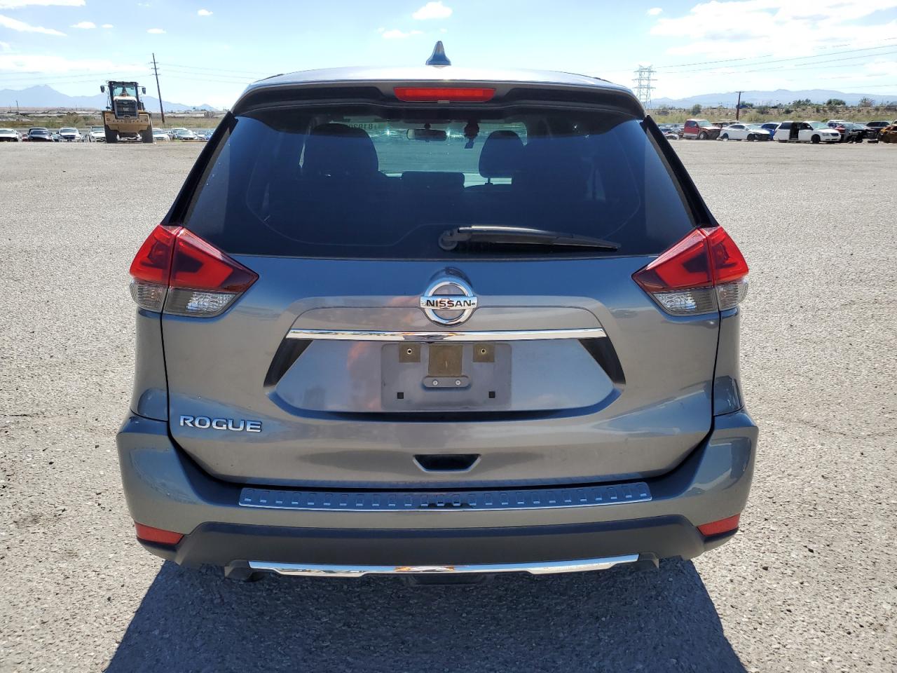 2018 Nissan Rogue S VIN: JN8AT2MT3JW459960 Lot: 81929715
